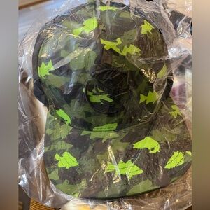 New in Package Googan squad trucker hat camo print